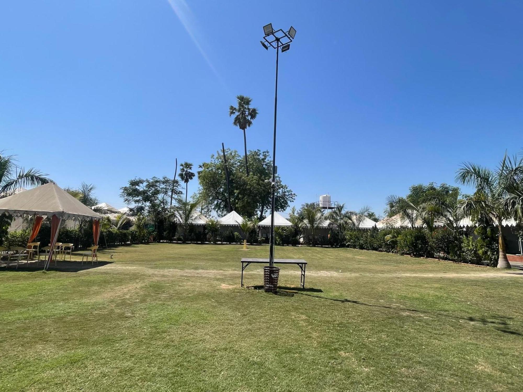 Unity Holiday Resort, Statue Of Unity Kevadia מראה חיצוני תמונה